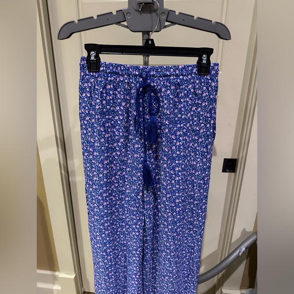Chelsea & Violet Floral Print Pants Blue w/pockets XS. EUC worn once. - Picture 4 of 10
